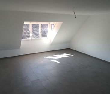 Neuwertige Maisonette Dachwohnung im Dorfkern - Photo 3