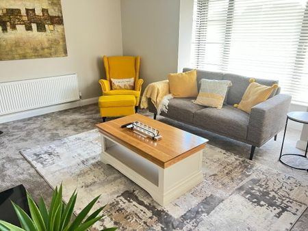 20 Hillcrest Green, Newry, BT35 7GH - Photo 2