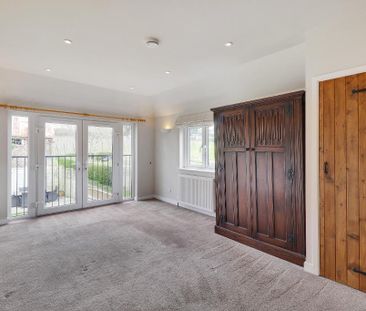 3 bedroom semi-detached house to rent - Photo 6