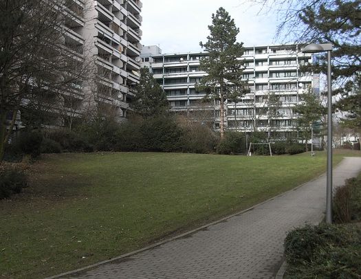 2 Zimmer, Küche, Bad, Loggia, Aufzug, (Tief)garage/Stellplatz, 10. Ebene - Foto 1