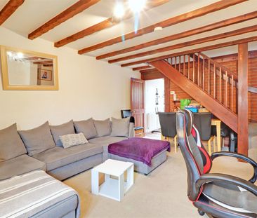 A 2 Bedroom House in Hatherley GL51 3NN - Photo 6