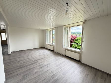 Rez de chaussée - Appartement pratique et abordable avec place de parc et JARDIN COMMUN - Foto 3