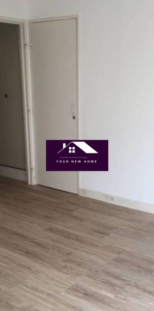 TRES BEAU STUDIO VERSAILLES - Photo 1