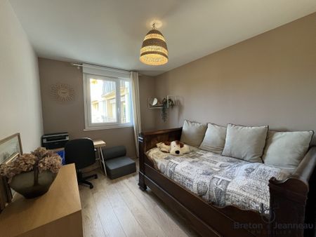 Location Appartement 5 pièces 86m² LAVAL 53000 - Photo 5