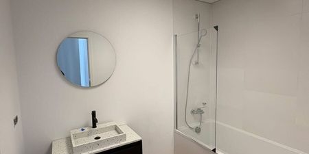 Appartement te huur in Charleroi voor € 825 met 2 slaapkamers - Foto 5