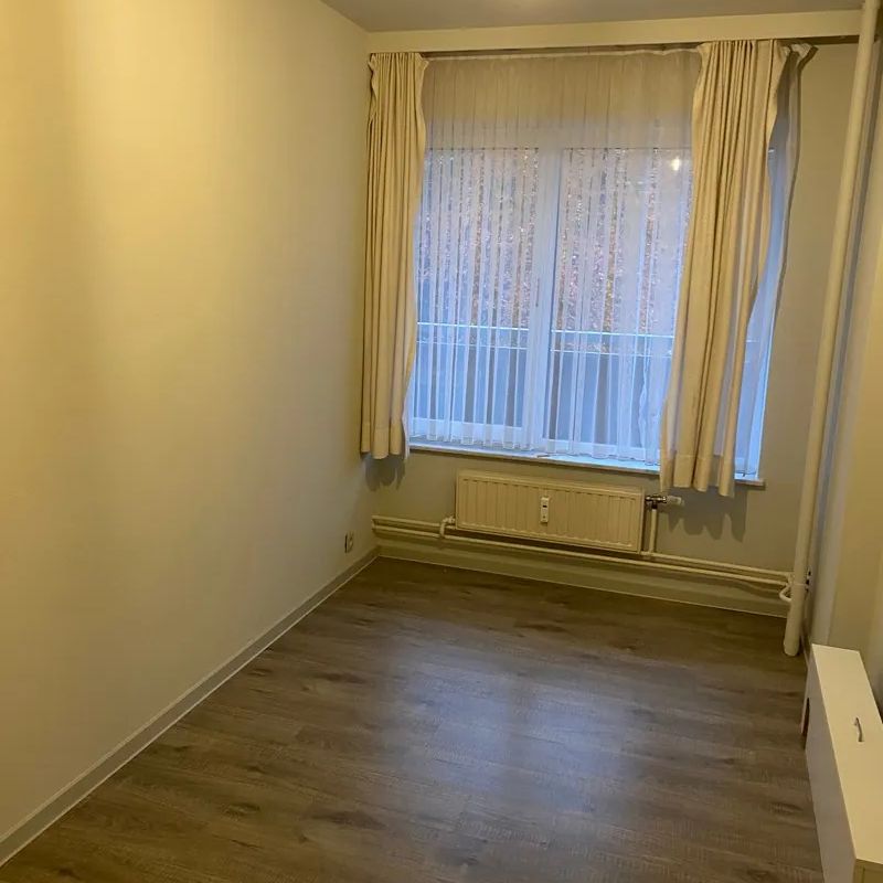 Knap gerenoveerd instapklaar appartement te Hasselt - Photo 1