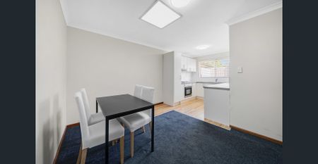 Low-Maintenance 2-Bedroom Villa in a Quiet Tuart Hill Complex - Photo 4