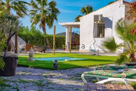 Alquiler de casa o chalet independiente en Lugar Almendralejo - Photo 2