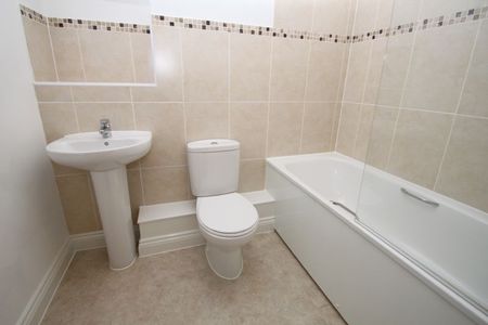 Richmond Park Road, Bournemouth - Photo 4