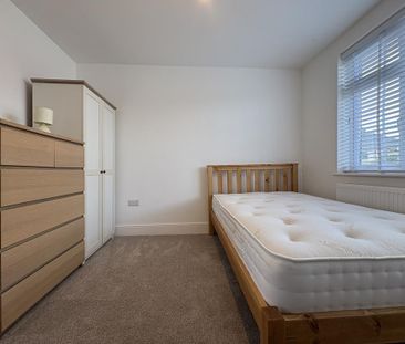 1 bedroom in a house share to rent - Photo 5