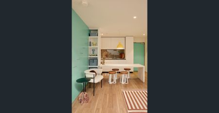 Sleek Furnished Apartment in Prime Location! - Photo 5