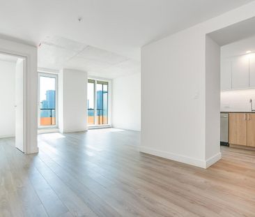 360 President Kennedy, Montréal, QC - Photo 2