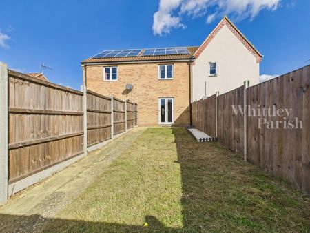2 bedroom terraced house to rent - Photo 2
