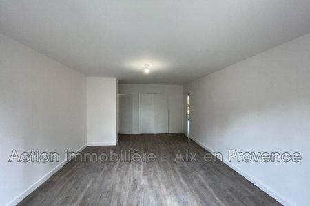 Location appartement rénové, Aix-en-Provence - Photo 4