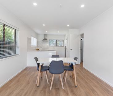 Renovated Luxury - Private Garden Oasis - Photo 5