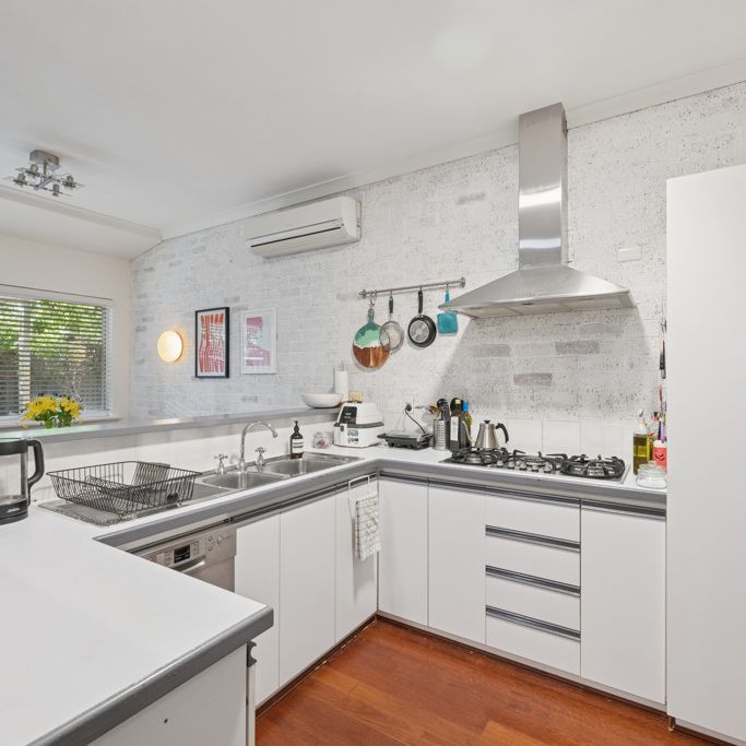10B Merton Street, Victoria Park WA 6100 - Photo 1