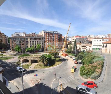 Piso de alquiler en Calle Miralrío, Casco Antiguo - Foto 6