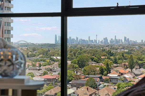 Modern two-bedroom plus study apartment framed by Harbour Bridge views - Photo 1