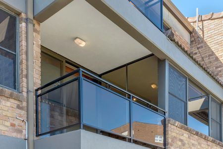 5/6 Memorial Drive, The Hill NSW 2300 - Townhouse For Rent | Domain - Photo 4