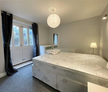 2 bedroom maisonette to rent - Photo 6