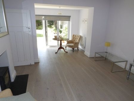 Southampton - Photo 2