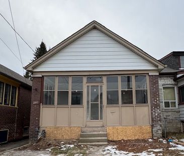 For Lease - 244 King Edward Avenue, Toronto, Ontario - Photo 3