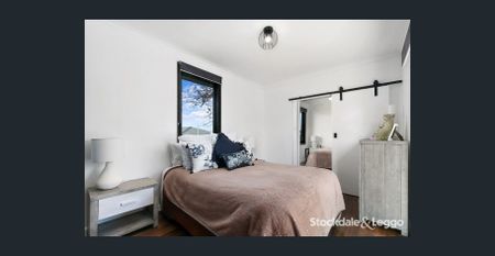 House with a View - Photo 2