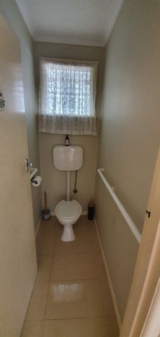 Mount Waverley - Photo 2