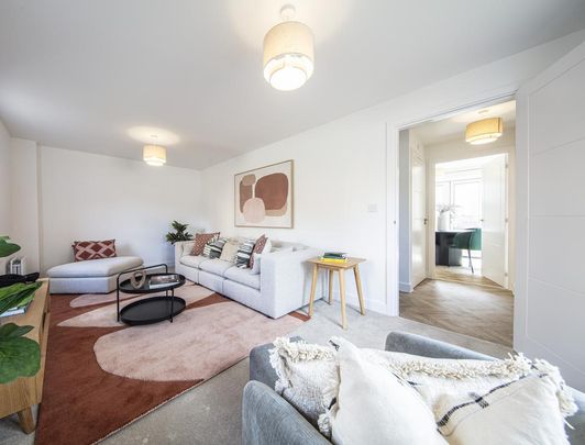 4 bedroom detached house to rent - Photo 1