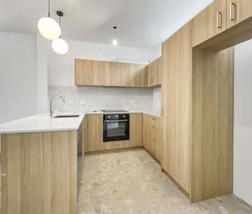 Welcome home to townhouse 4, 1 Elliott Street. - Photo 2