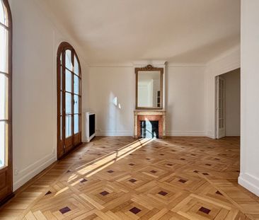 Maison • Vaugirard-Parc des Expositions - Photo 2