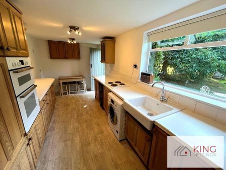 4 bedroom detached house to rent - Photo 5