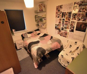 7 Bed Terraced House, Hillside Court, RG1 - Photo 3