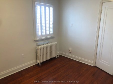 216 Donlands Avenue #Main - Photo 3