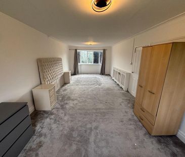 6 bedroom detached house to rent - Photo 4