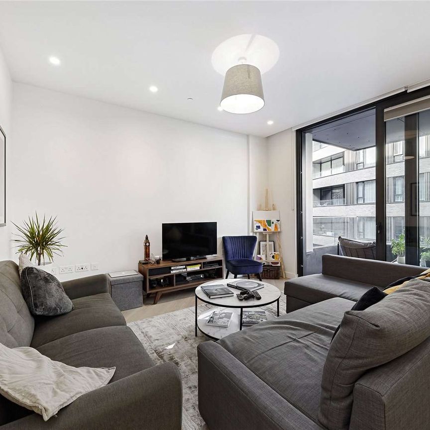 *3D Viewing Tour* A fabulous one bedroom apartment in the Television Centre. The property is available as furnished and has been interior designed to an immaculate, stylish finish. - Photo 1