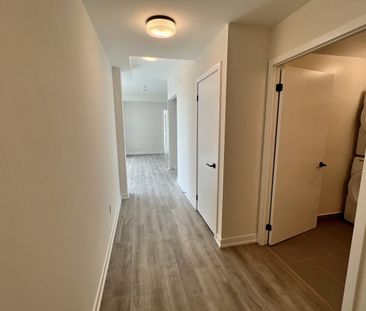 2300 Saint Clair Avenue West condo — Toronto, ON (2-Bedroom) - 2 Bedroom - Photo 4