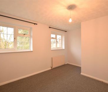 2 bedroom property to rent - Photo 1