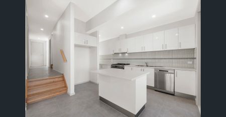 STYLE, SPACE, QUALITY AND NEAR-NEW LUXURY LIVING - Photo 3