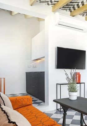 Calle Liñán, Sevilla, Andalusia 41002 - Photo 1