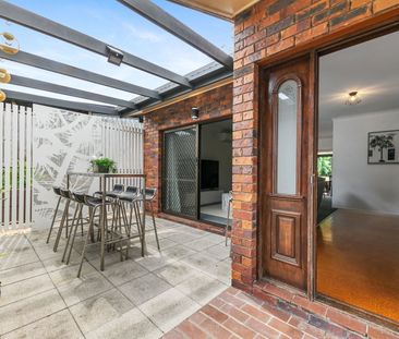 5 Styles Road Petrie, QLD, 4502 – Spacious family home with elevate... - Photo 3