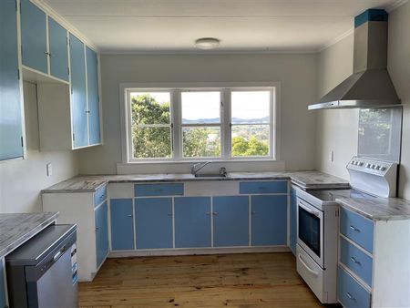 Ready and Waiting: Lovely Home in Maungaturoto - Photo 2