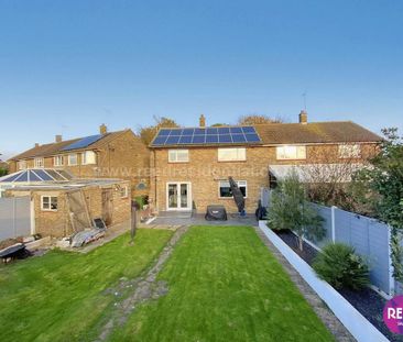 3 bedroom semi-detached house to rent - Photo 4