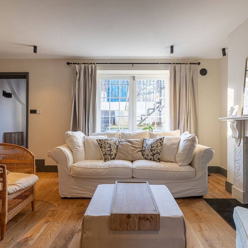 4 Bed Maisonette, Malden Road, NW5 - Photo 1