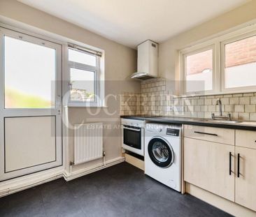 Colyer Close, London, SE9 3QG - Photo 4