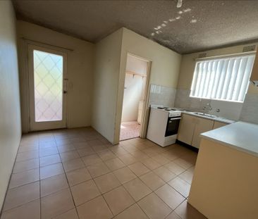 For Rent: Spacious 2-Bedroom Unit in Prime Location! Conveniently L... - Photo 1