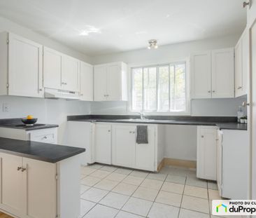 305 rue Pineault, Mont-St-Hilaire à louer - Photo 1