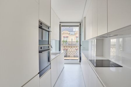 Appartement à louer à Paris 8Ème - Photo 5