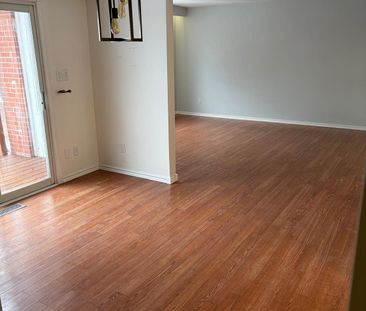 For Lease - 452 Elizabeth Street Unit# Upper, Oshawa, Ontario - Photo 6