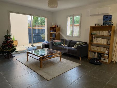 A LOUER - MONTEUX - Villa neuve - T4, - Photo 2